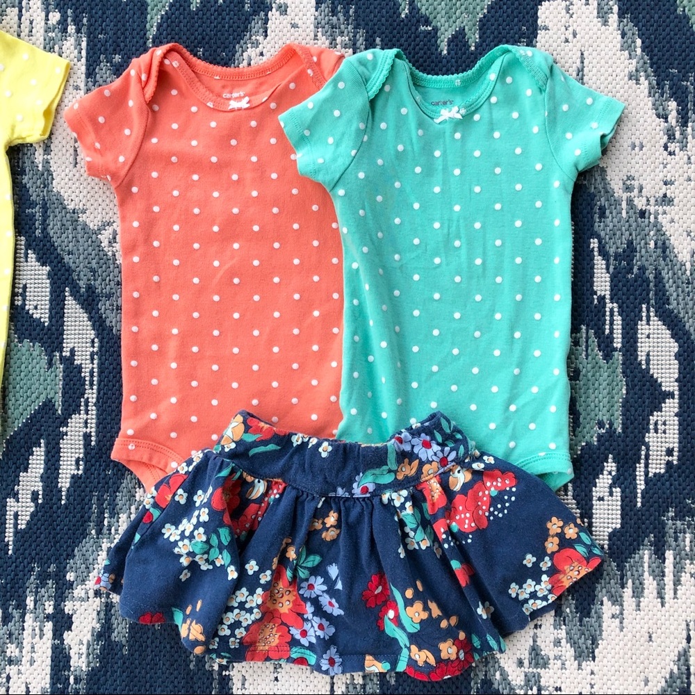Girls 12M Onesies w/Skirt & Free PJ Bottoms EUC🌸 - Picture 5 of 6